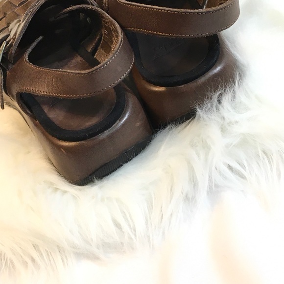 Dansko 7-7 1/2 Brown Sandals - Picture 4 of 6